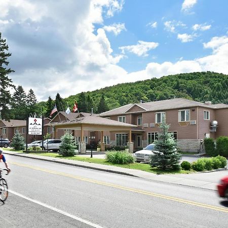 Hotel Le Versailles Saint-Sauveur-des-Monts Exteriör bild