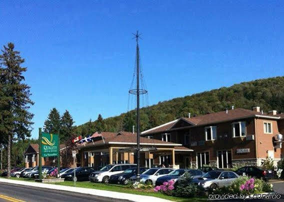 Hotel Le Versailles Saint-Sauveur-des-Monts Exteriör bild